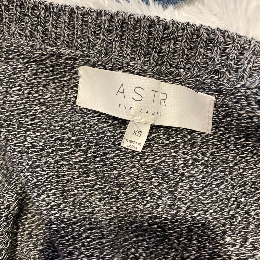 ASTR Knit Tank - Picture 3 of 3